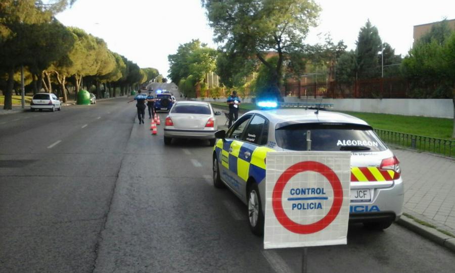 @PoliciaAlcorcon controla el correcto estado de conservación de los vehículos que circulen por la ciudad
