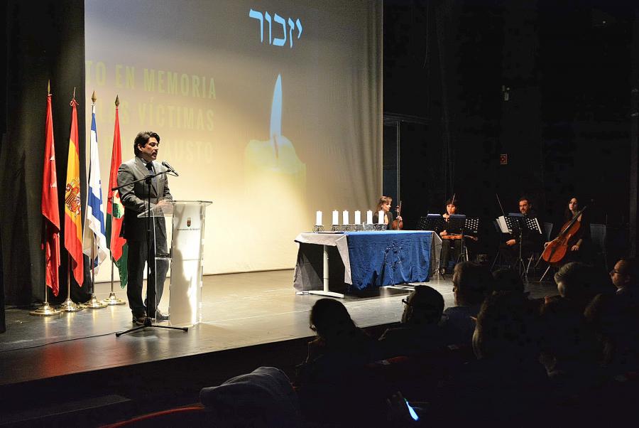 @davidperez: “Hay que mantener encendida la llama de la justicia, de la verdad y de la memoria” #Alcorcón #Holocausto