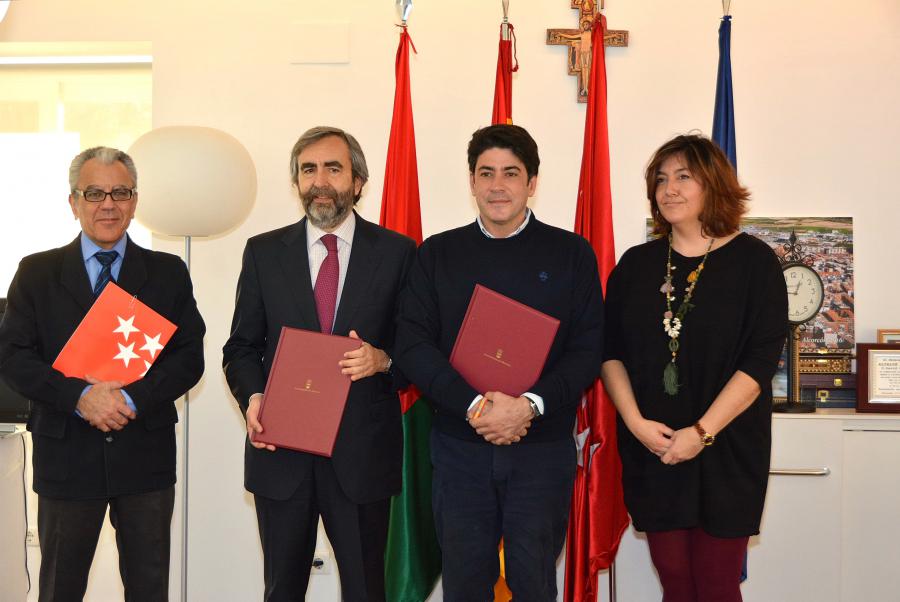 El @AytoAlcorcon comenzará a expedir el Carné Joven de la @ComunidadMadrid en la ciudad
