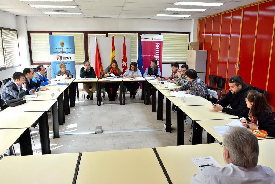 @AytoAlcorcón propone a los grupos de la oposición un pacto para el empleo