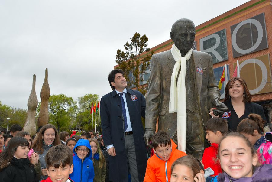 Casi 900 alumnos de una veintena de centros escolares de #Alcorcón participan en el programa Teatro en la escuela @AlcorconEduca