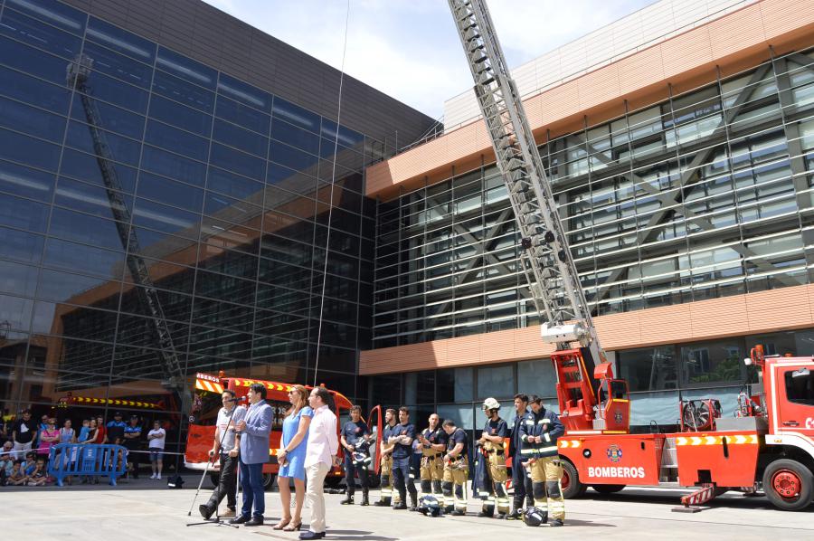@alcorconbombero continúa celebrando su 40 aniversario con una gran #exhibición en la plaza de los Reyes de España de #Alcorcón