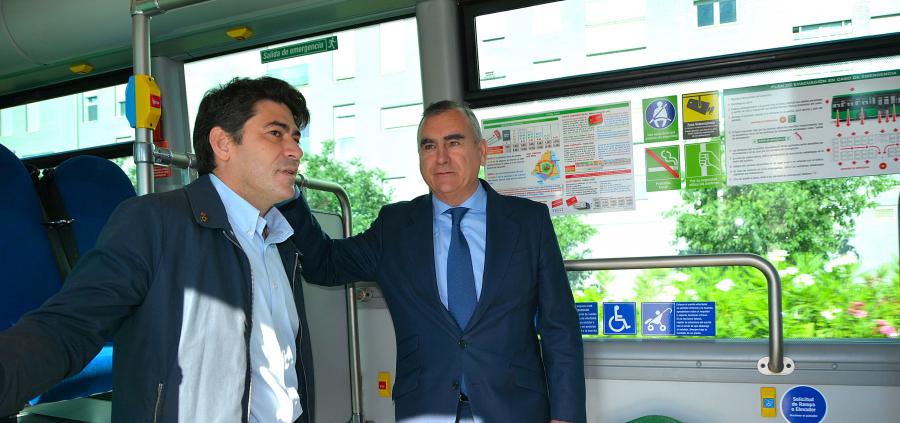 Desde hoy los vecinos del Ensanche Sur de #Alcorcón pueden disfrutar de tres paradas más en la línea interurbana de autobús 516