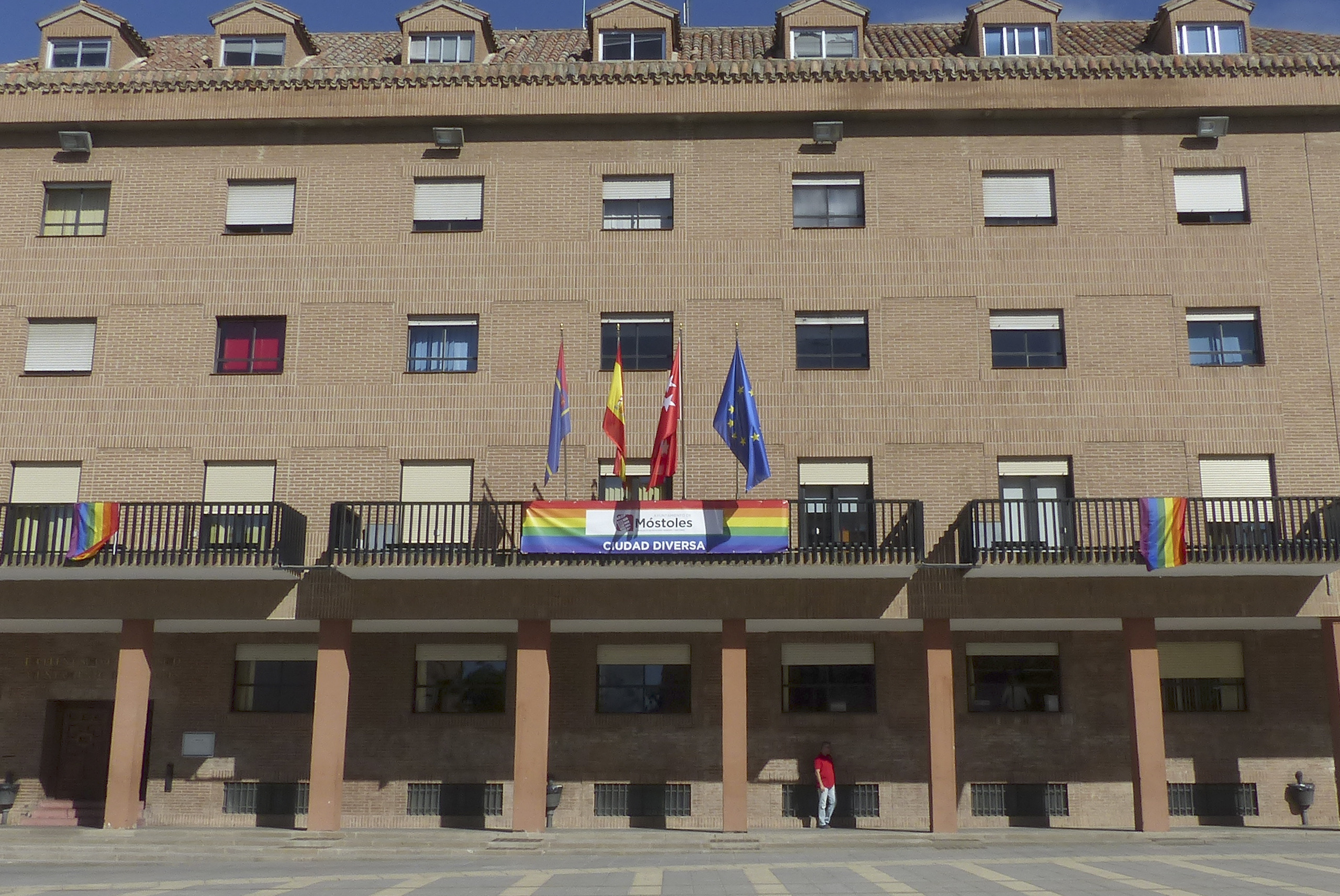 https://sur-madrid.com/online/?p=9201