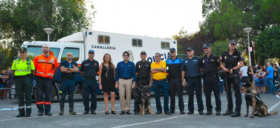 El alcalde de #Alcorcón, @davidperez, agradece el gran trabajo desarrollado por @PoliciaAlcorcon, #PolicíaNacional, #GuardiaCivil, @PCivil_Alcorcon y @alcorconbombero durante las #FiestasAlcorcón2017