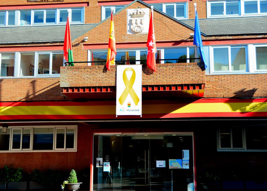 #Alcorcón se tiñe de dorado y se suma a la campaña para visibilizar el cáncer infantil
