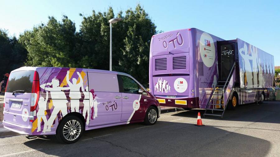 Alrededor de 1.700 escolares visitarán el autobús de prevención de las adicciones “Drogas o tú”