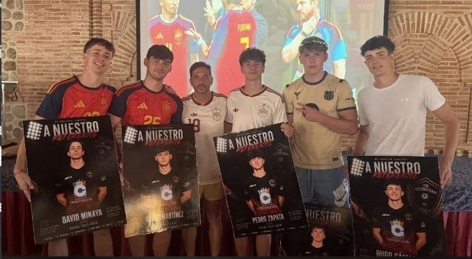 El CDE Techniteam Móstoles recoge sus trofeos 
de campeón y homenajea a cinco jugadores 
de cantera que dan el salto al sénior