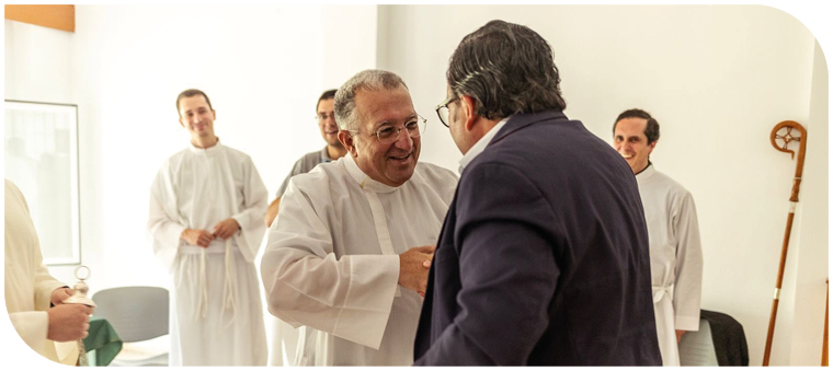 El obispo de Getafe, don Ginés, preside una Santa Misa en la Casa de Ejercicios Espirituales de Boadilla