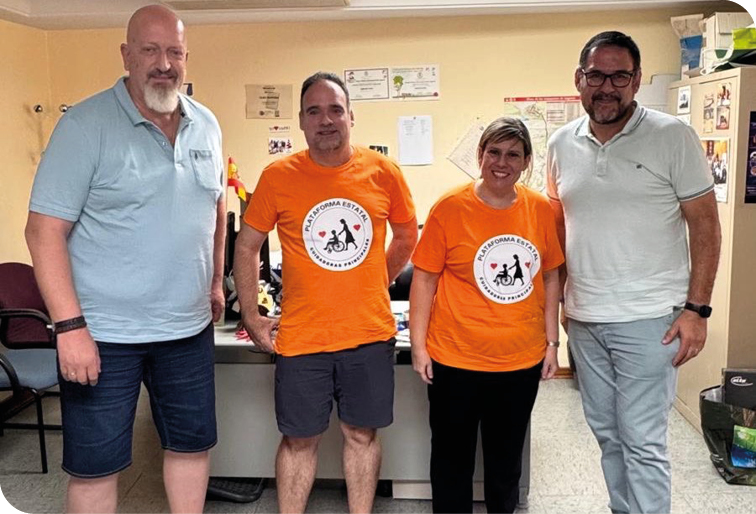 ULEG mantiene un encuentro con la Plataforma Estatal de Cuidadoras Principales para conocer sus reivindicaciones