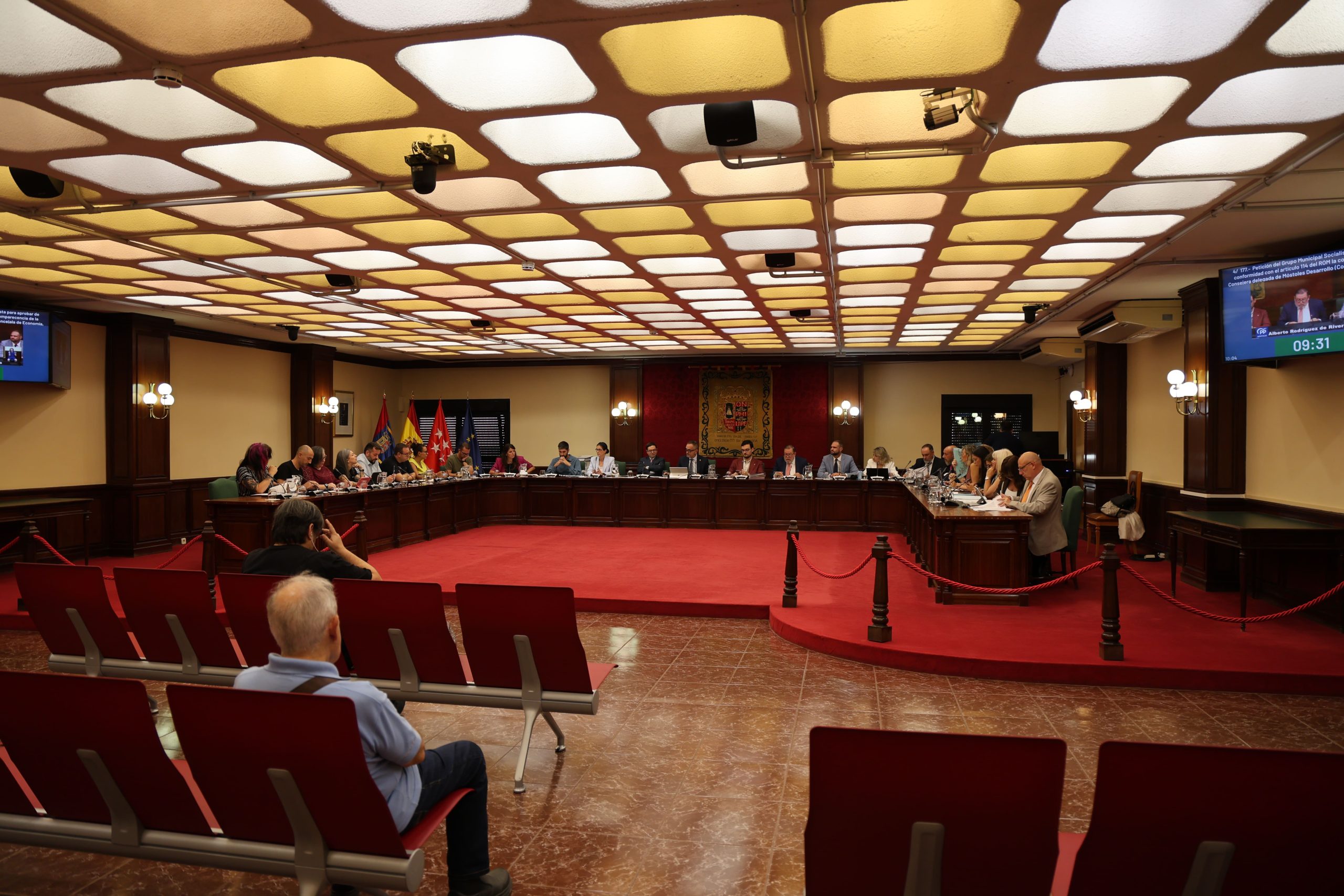 La situación de Ceuta centra el debate en el pleno de Móstoles