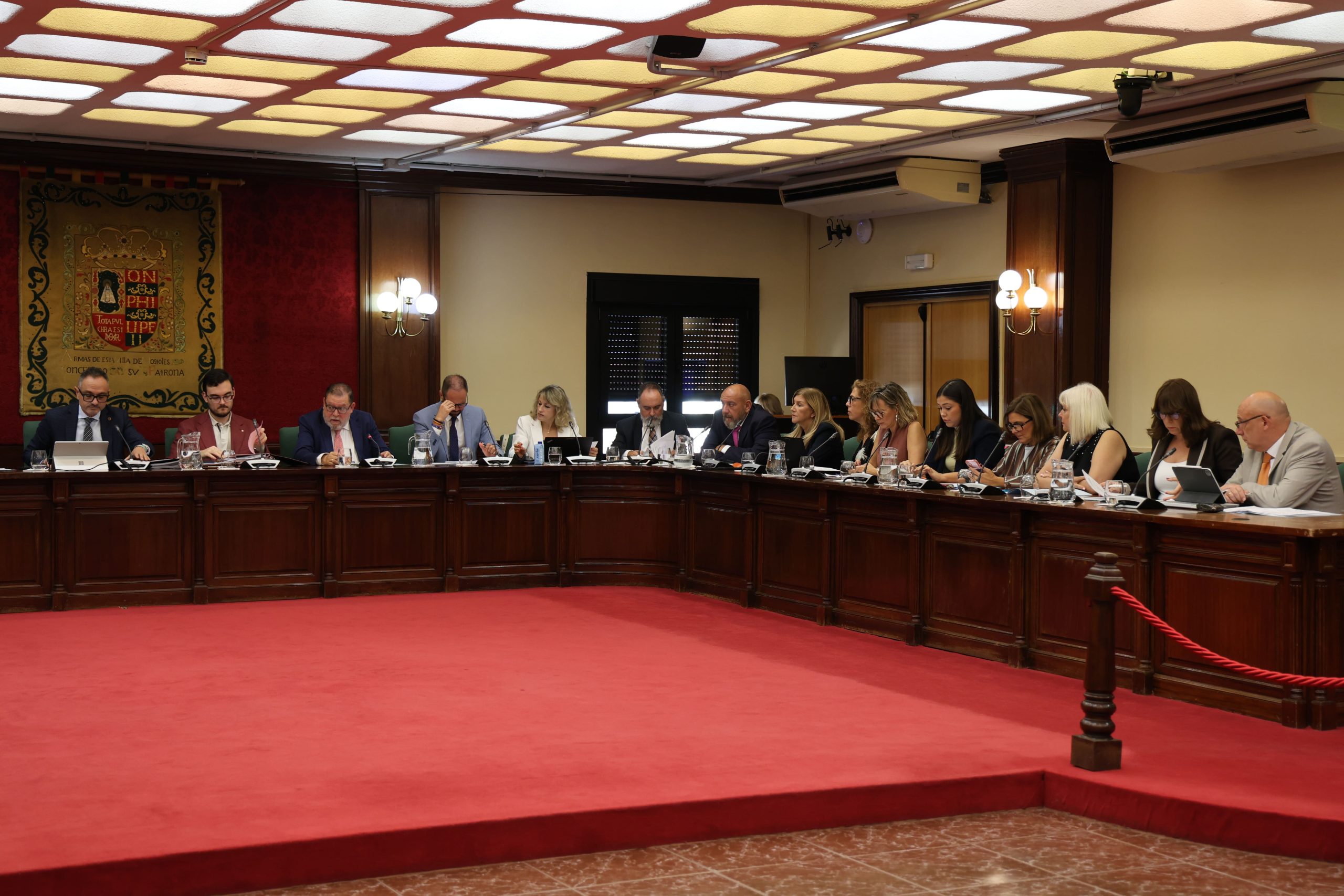 La situación de Ceuta centra el debate en el pleno de Móstoles
