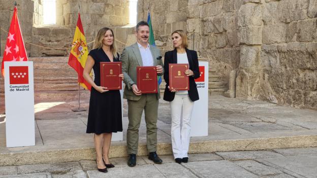 La Comunidad de Madrid promoverá un programa de rutas turísticas para mayores de 65 años en las ciudades Patrimonio Mundial, Villas y Sierra Oeste