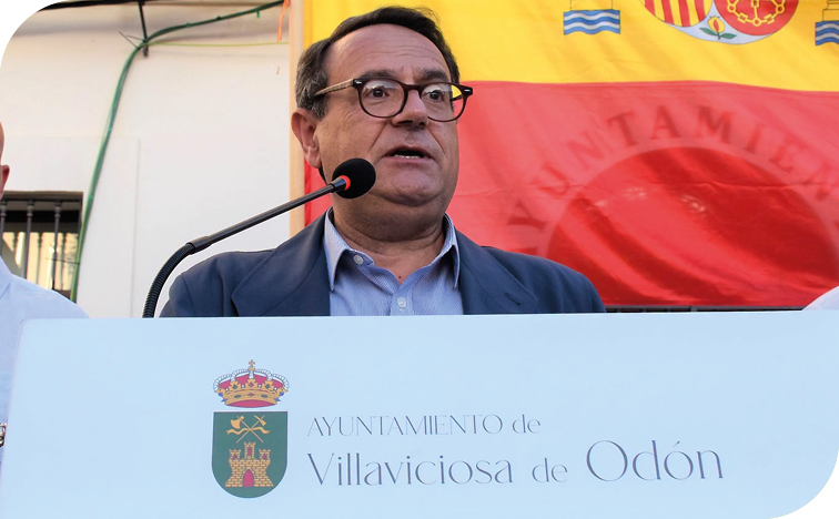 La Tómbola del Cristo del Milagro vuelve a reunir a cientos de vecinos