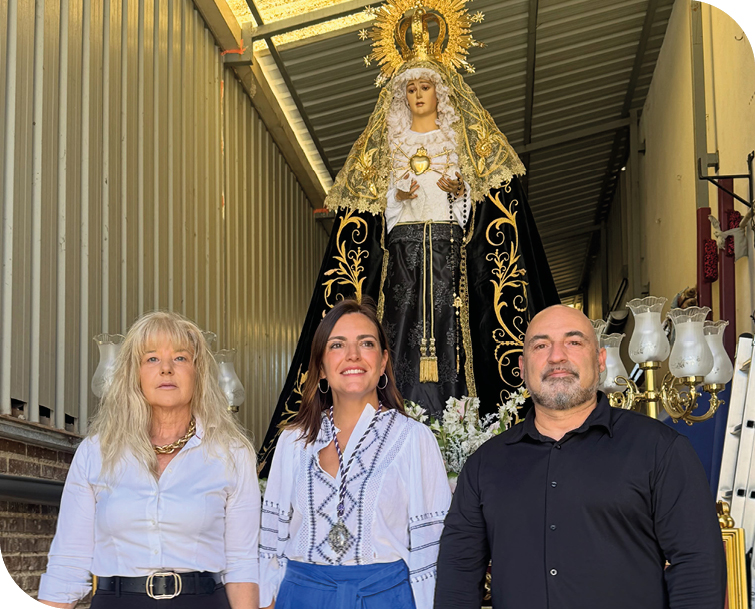 Vox Arroyomolinos acompaña a la Hermandad en la misa y procesión de la Virgen de los Dolores