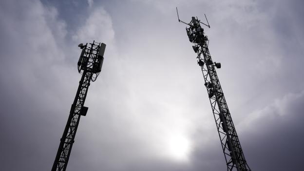 Díaz Ayuso anuncia un Plan Estratégico de Comunicaciones para reforzar las redes terrestres, móviles y por satélite en los 179 municipios