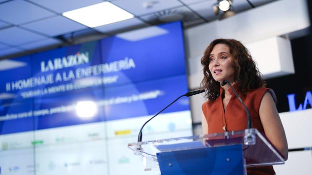 Díaz Ayuso elogia el papel de la Enfermería en los problemas de salud mental que se propagan “de manera vertiginosa y no tan silenciosa”