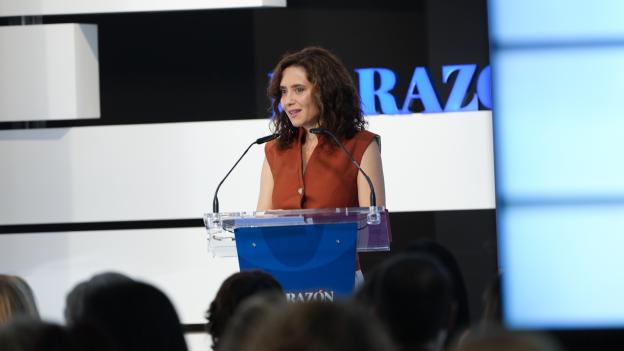Díaz Ayuso elogia el papel de la Enfermería en los problemas de salud mental que se propagan “de manera vertiginosa y no tan silenciosa”