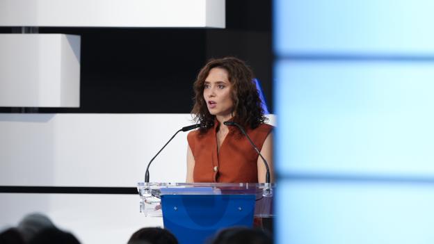 Díaz Ayuso elogia el papel de la Enfermería en los problemas de salud mental que se propagan “de manera vertiginosa y no tan silenciosa”