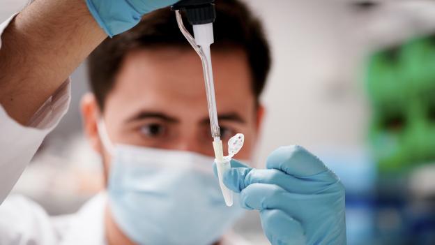 La Comunidad de Madrid invierte 28 millones de euros en ayudas para desarrollar proyectos de I+D en el área de la salud
