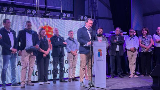 El director de la ASEM112 ofreció el pregón de las fiestas de Villamantilla en homenaje a los que combatieron el incendio de la Sierra Oeste