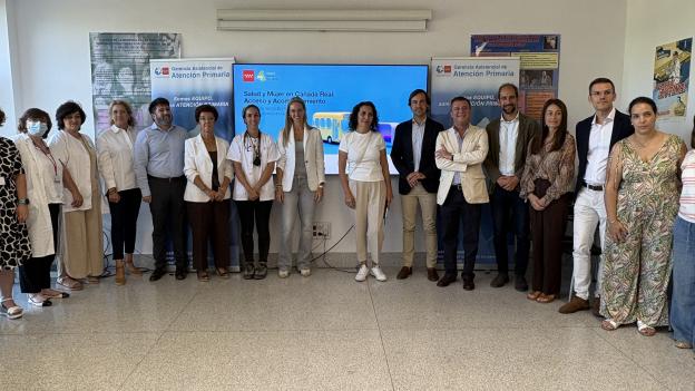 La Comunidad de Madrid ofrece transporte gratuito a las mujeres de Cañada Real para desplazarse a la sanidad pública