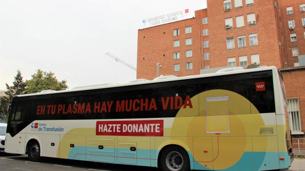 La Comunidad de Madrid estrena su primera unidad móvil para donación de plasma que recorrerá hospitales y centros de salud