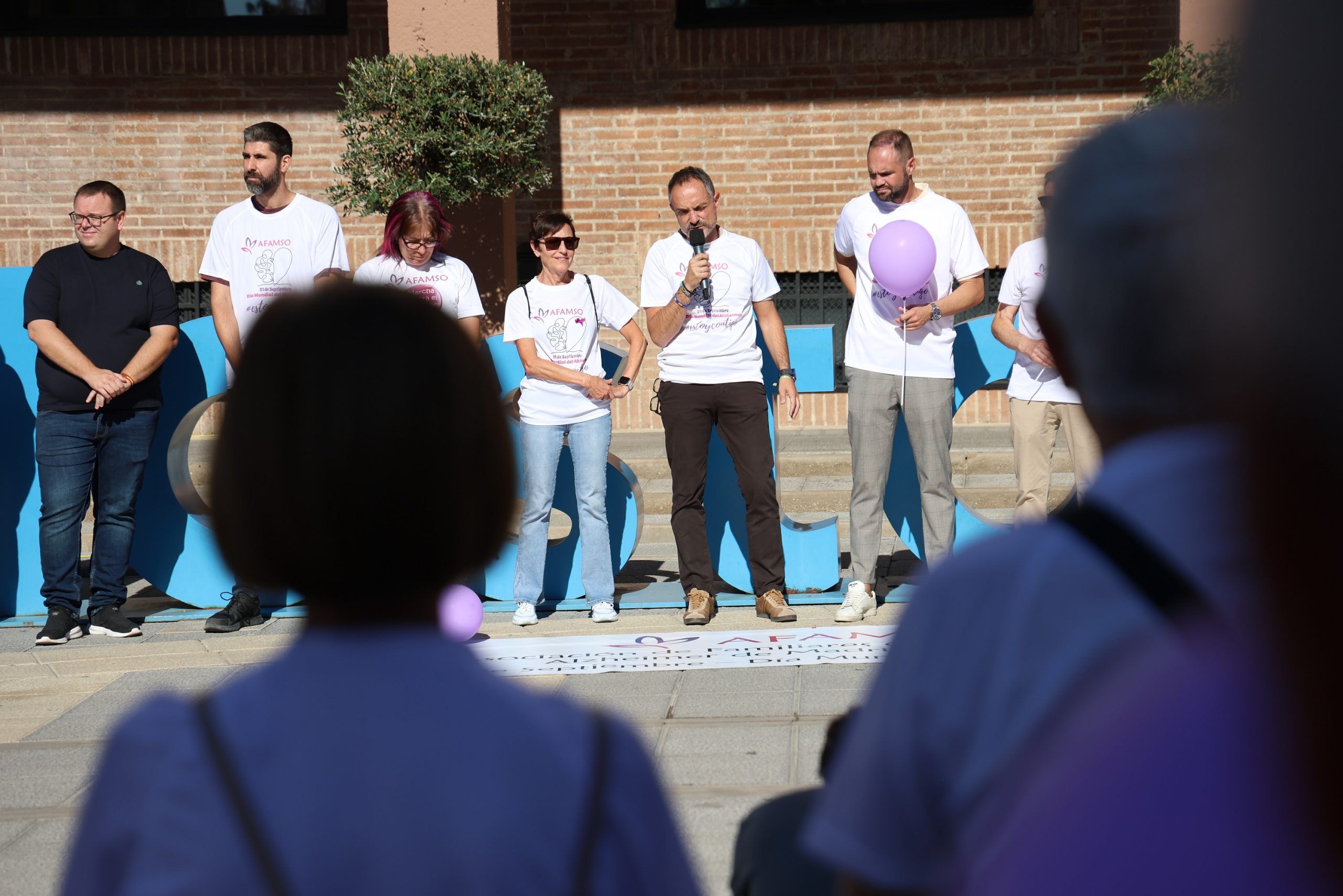 Móstoles visibiliza el Alzheimer con una marcha solidaria