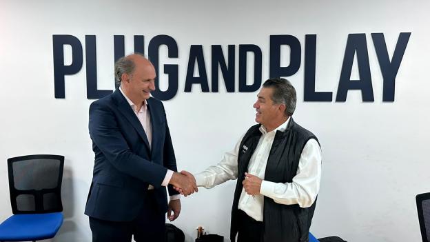 La Comunidad de Madrid firma un acuerdo con la tecnológica Plug and Play para conectar su futuro Centro de Excelencia de IA con Silicon Valley