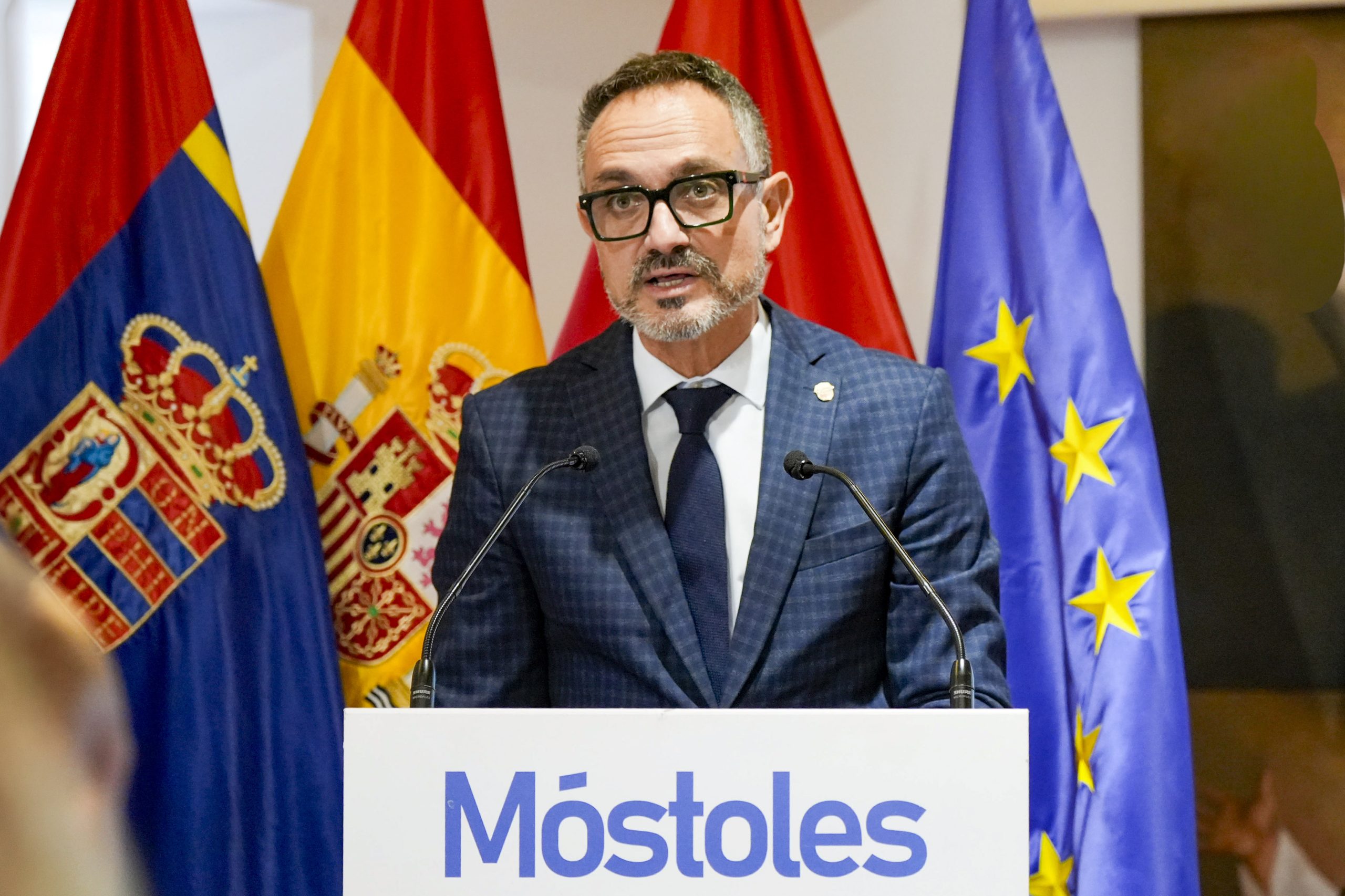 El Ayuntamiento homenajea a empresas y comercios con más de 50 años de trayectoria profesional en Móstoles