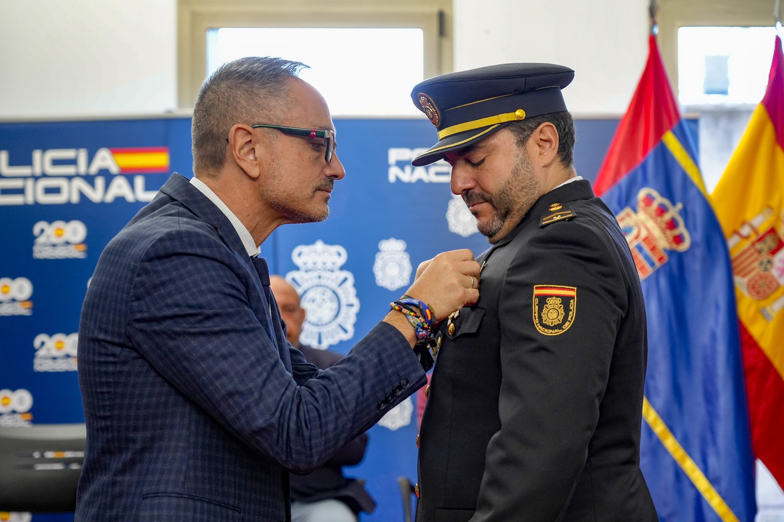 Móstoles rinde homenaje a la Policía Nacional con motivo de la celebración de los Santos Ángeles Custodios