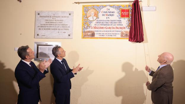 La Comunidad de Madrid homenajea al doctor García Padrós, cirujano jefe de la Plaza de Toros de Las Ventas desde hace 60 años