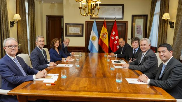 Díaz Ayuso, invitada por Milei a Argentina, pide al presidente que acuda a la Cumbre Iberoamericana en Madrid