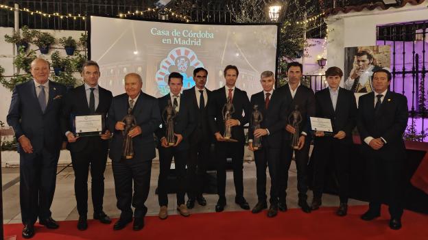 Díaz Ayuso, reconocida en los Premios de Los Cinco Califas por su apoyo a la tauromaquia