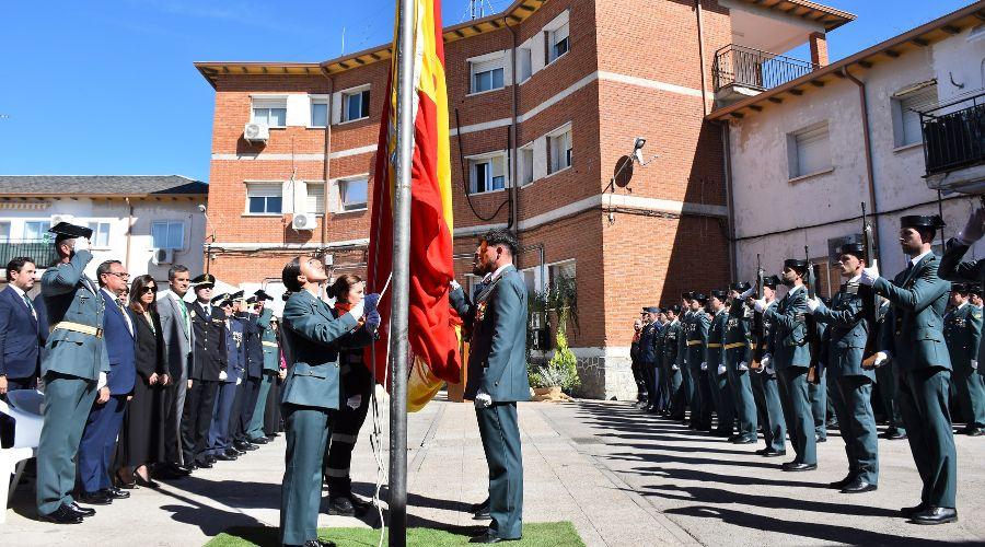 Villaviciosa de Odón celebró el día de la Fiesta Nacional y el de la Patrona de la Guardia Civil