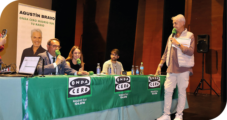 Alumnos de Villaviciosa de Odón participan en directo en Onda Cero Madrid Sur