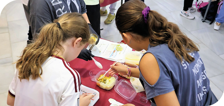 Villaviciosa de Odón inicia las III Jornadas de la Hispanidad con un taller de cocina para escolares