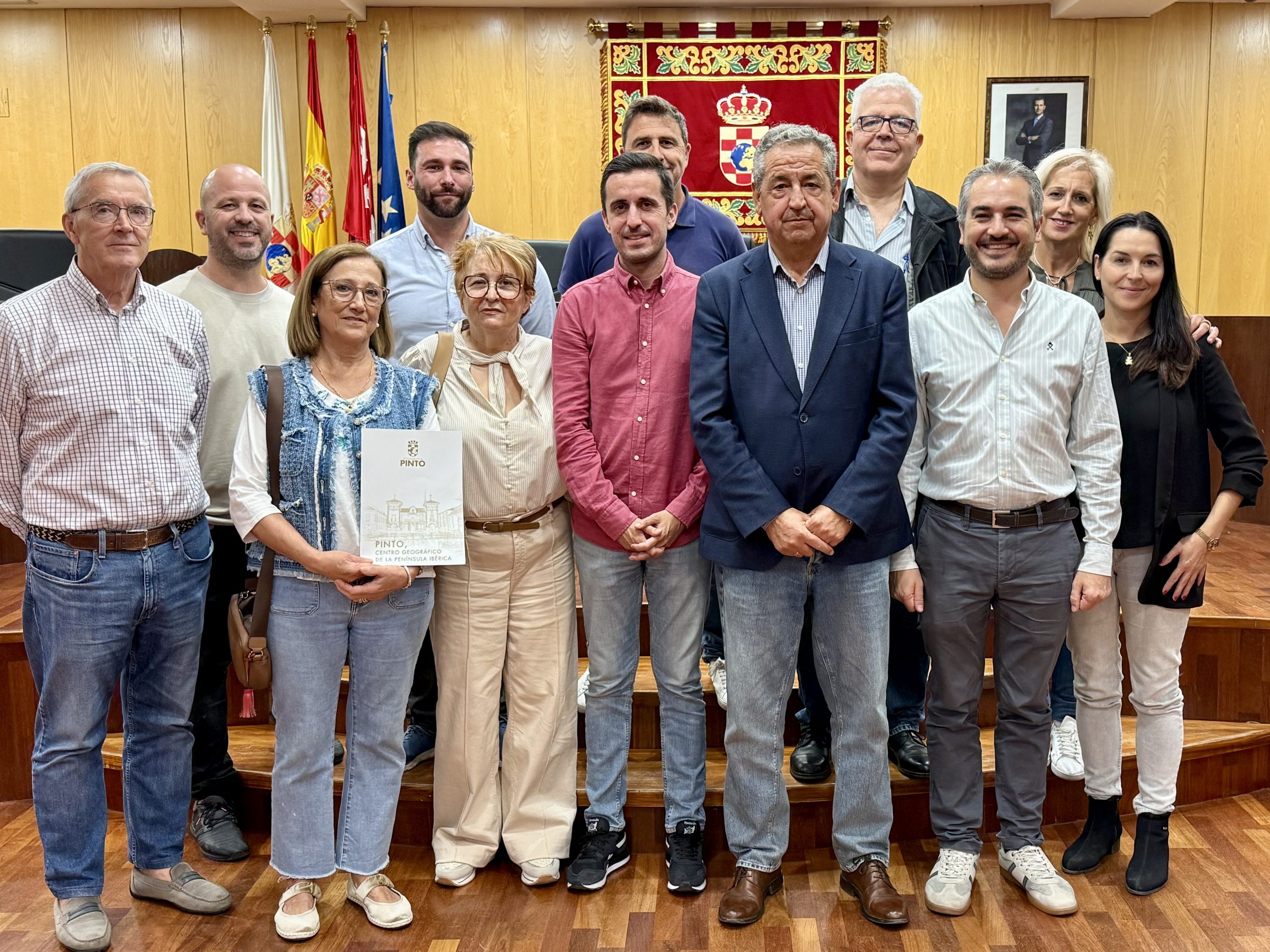 Pinto impulsa un novedoso programa de hidroterapia para mejorar el bienestar de las personas con fibromialgia