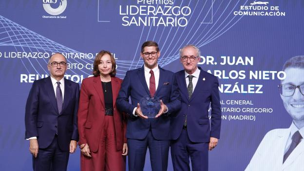 Un reumatólogo del Hospital público Gregorio Marañón, galardonado en los ‘Premios Liderazgo Sanitario 2026’