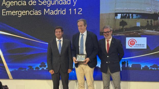 La ASEM 112 y los bomberos de la Comunidad de Madrid, reconocidos en el 25 aniversario de SAMER Protección Civil Las Rozas