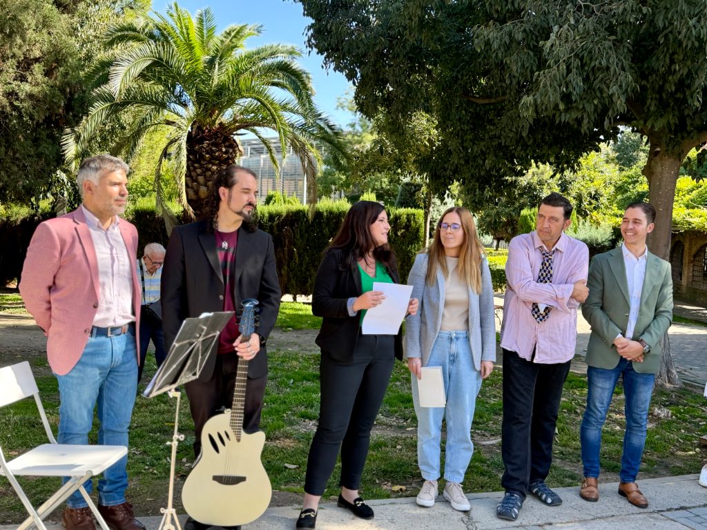 El Ayuntamiento inaugura el ‘Lazo de las Fortalezas’, una iniciativa colectiva entre 400 personas dentro del programa ‘Leganés por el equilibrio emocional’