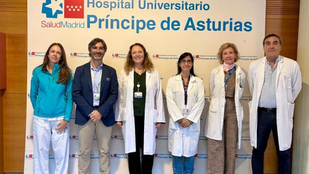 El Hospital público Príncipe de Asturias organiza una jornada para hablar del cáncer de mama con las pacientes como protagonistas
