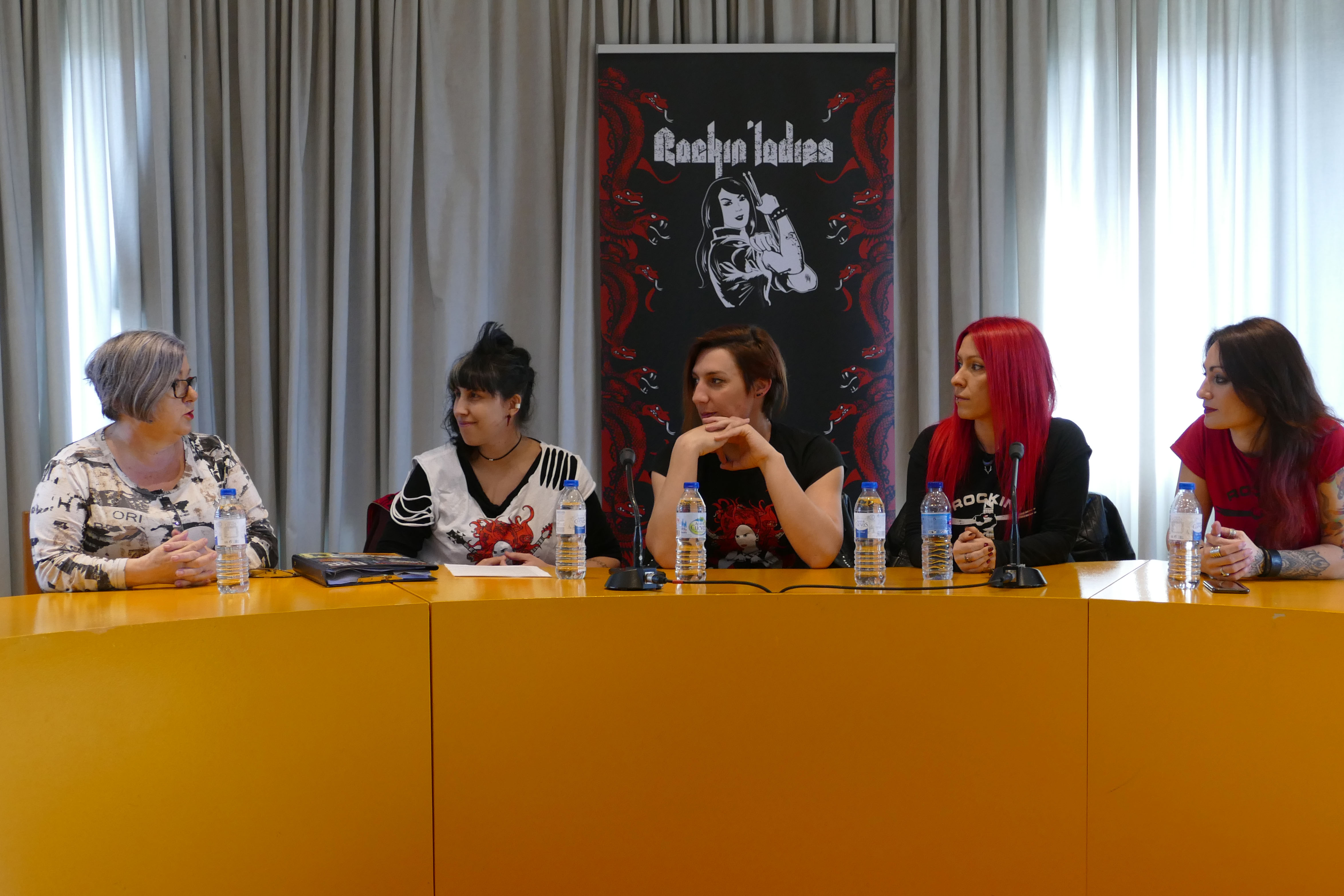 Texto Alternativo: “Mujeres en la música rock y metal en España”