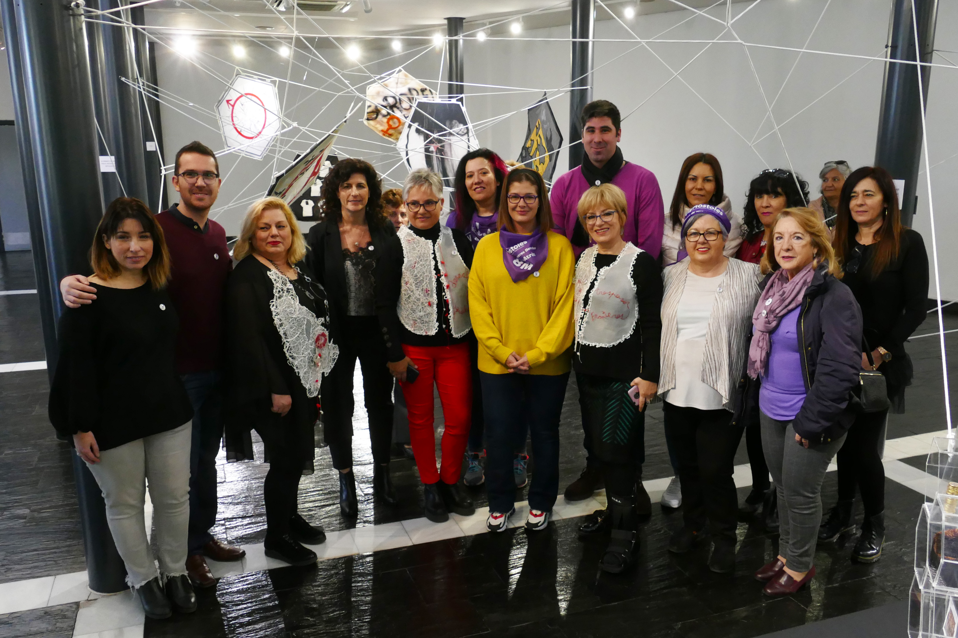 Texto Alternativo: “Panal (techo de cristal)” ya se puede ver en el Centro Cultural Villa de Móstoles