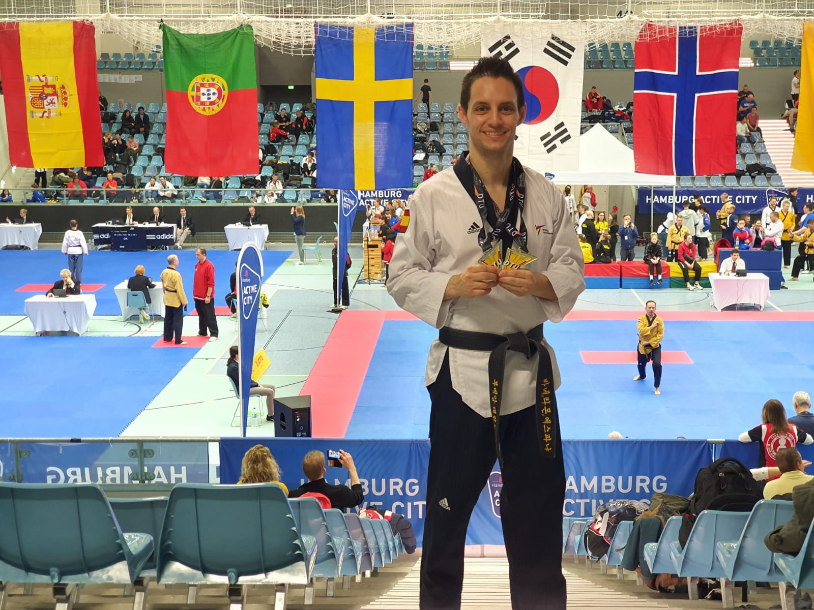 Texto Alternativo: El mostoleño Ramón López medalla de oro en el German Open 2020 de taekwondo