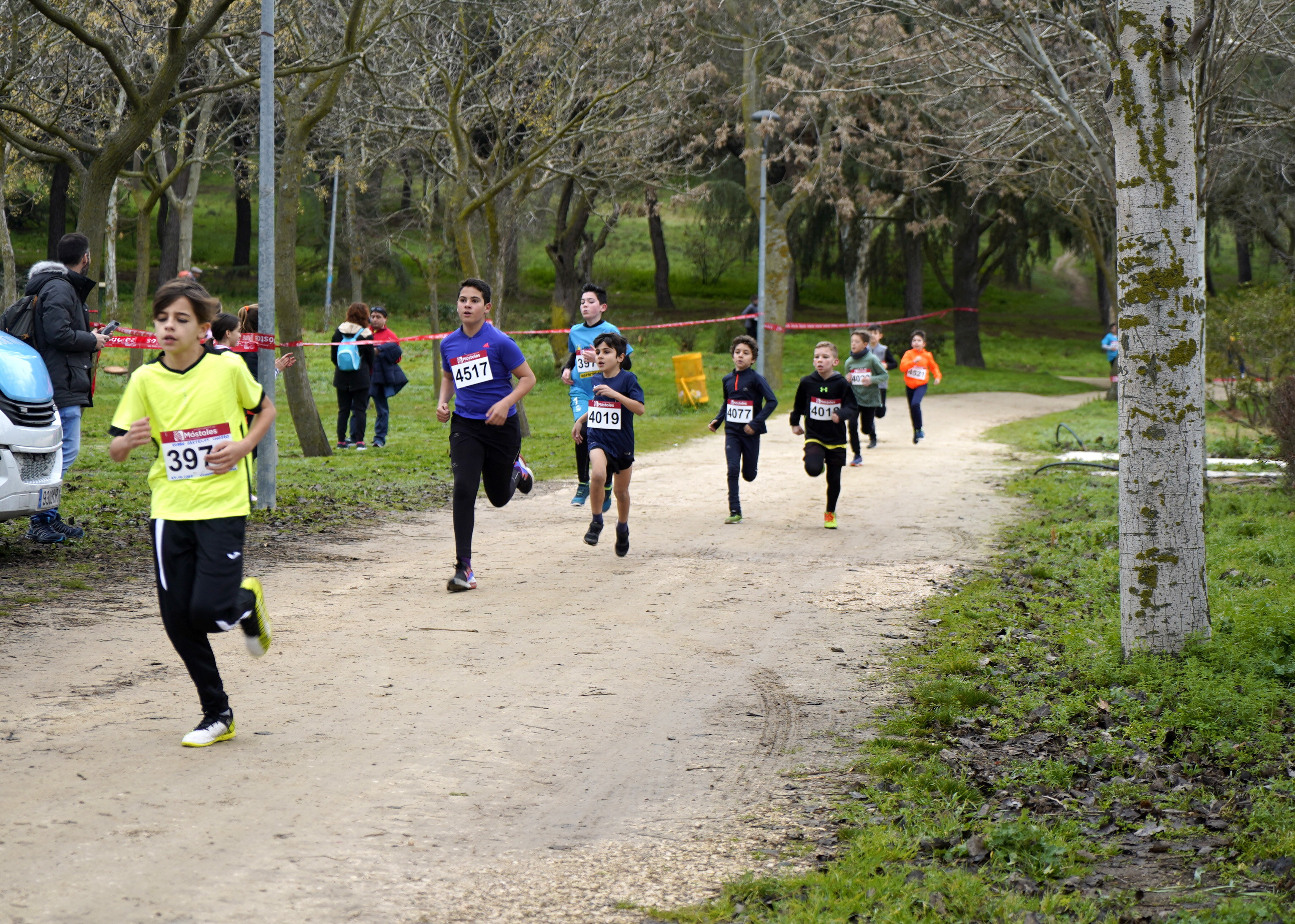 Texto Alternativo: 400 escolares participan en la final del campeonato de Cross Escolar