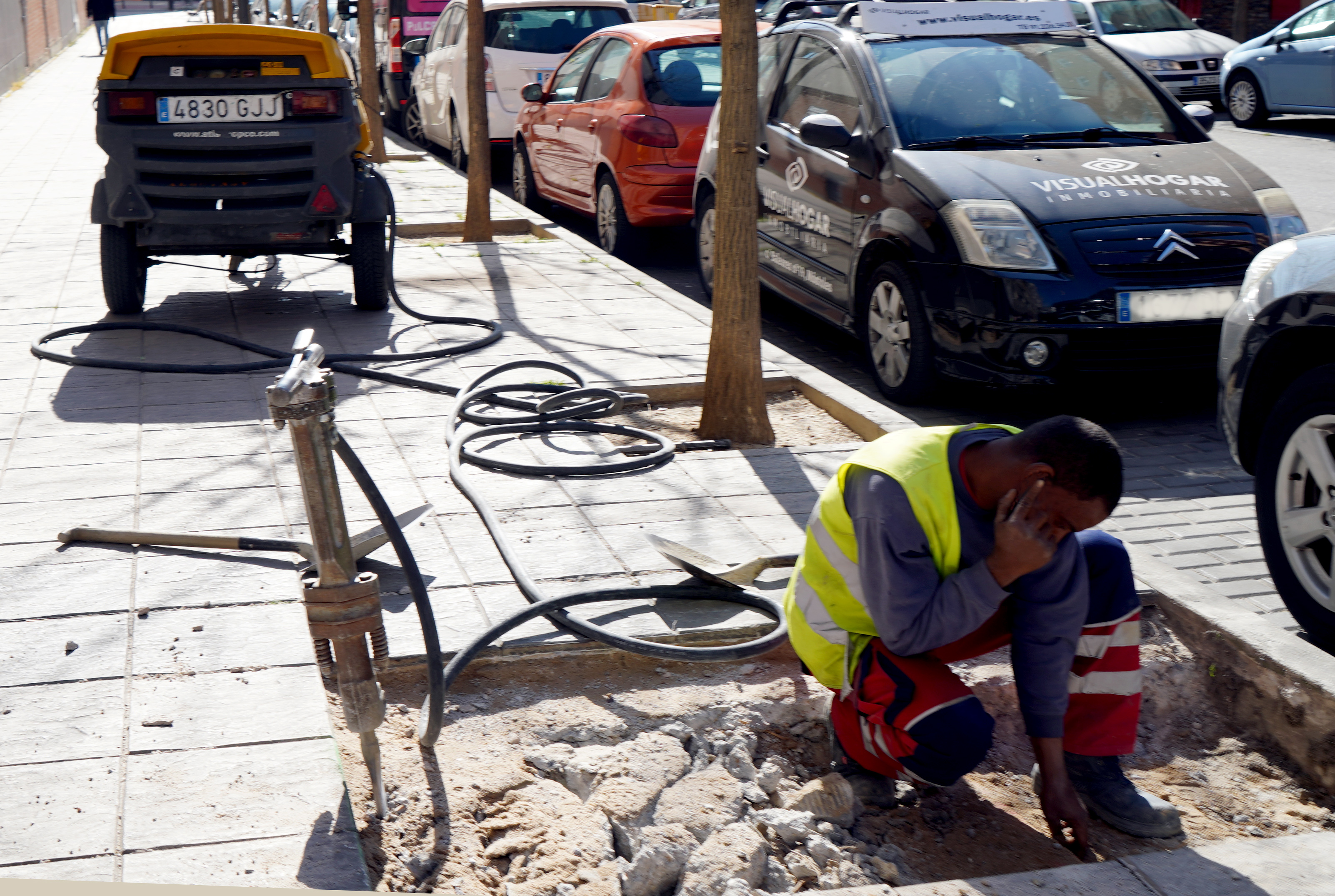 Texto Alternativo: Instalación de 27 puntos de iluminación en las calles Casiopea y Andrómeda del PAU 4