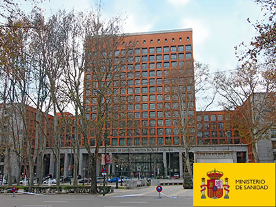 Texto Alternativo: La AEMPS está trabajando en diferentes vías de investigación clínica para el tratamiento del COVID-19