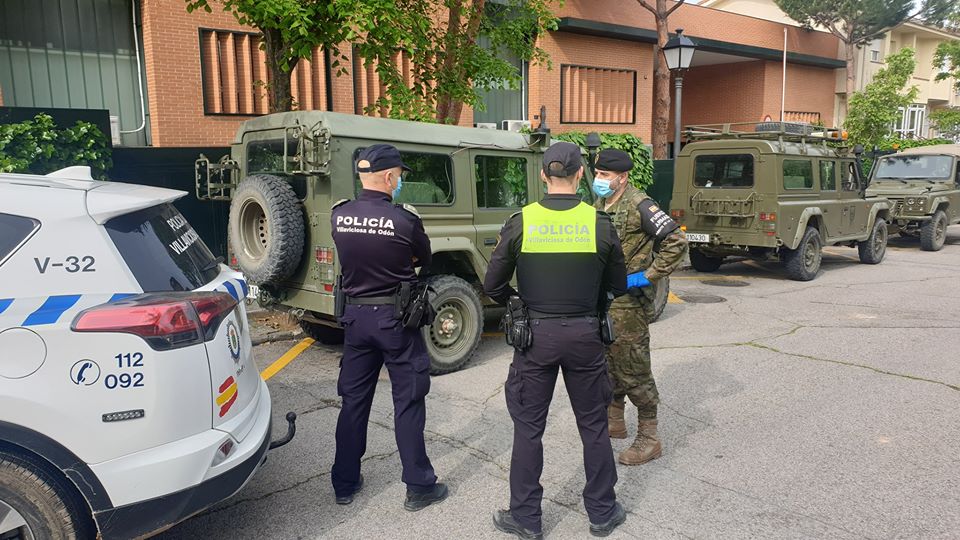 Texto Alternativo: Militares del Ejército de Tierra realizaron este sábado patrullas presenciales para colaborar con la ciudadanía y las fuerzas de Seguridad