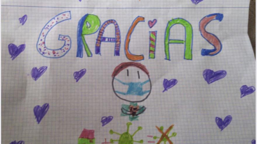 Texto Alternativo: Comenzamos el reparto de cartas solidarias de inquilinos de la AVS a pacientes hospitalizados